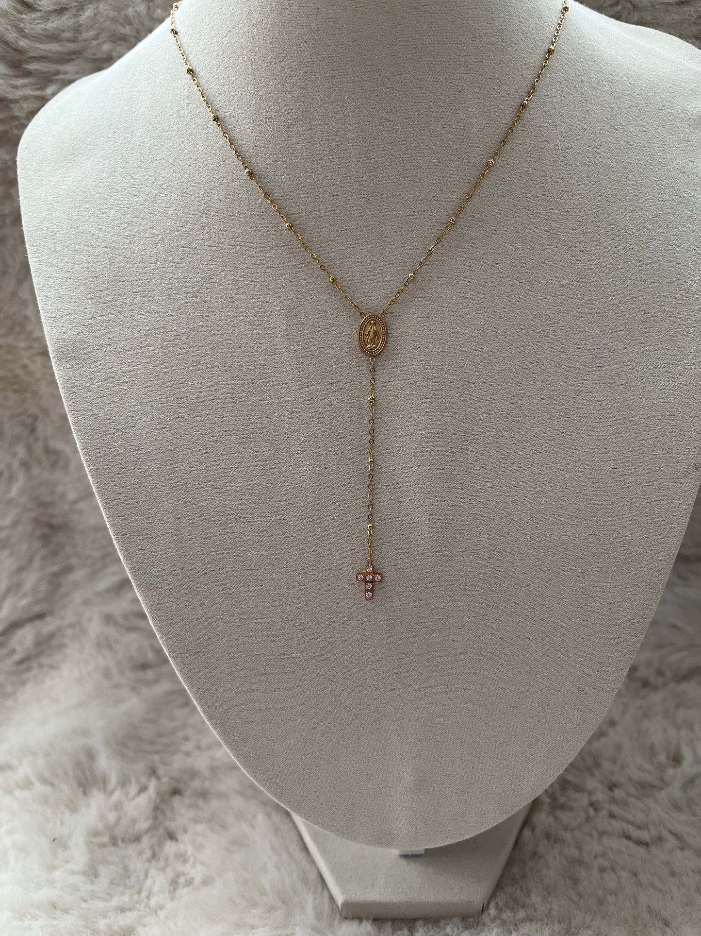 Collier croix strass acier inoxydable argenté ou doré