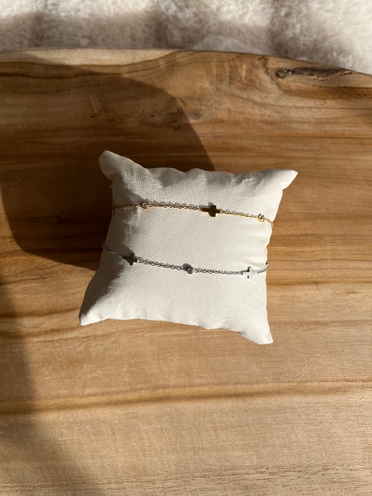 Bracelet croix acier inoxydable argenté/ doré