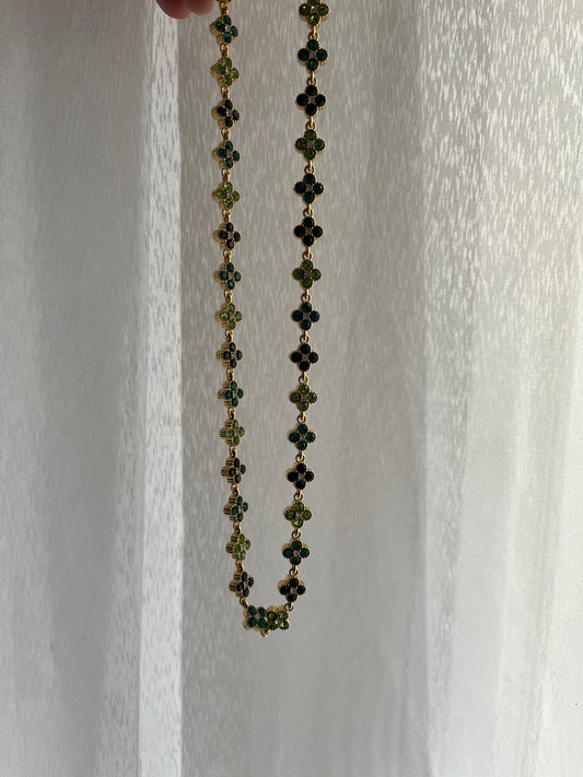 Precommande collier vert IRRESISTIBLE