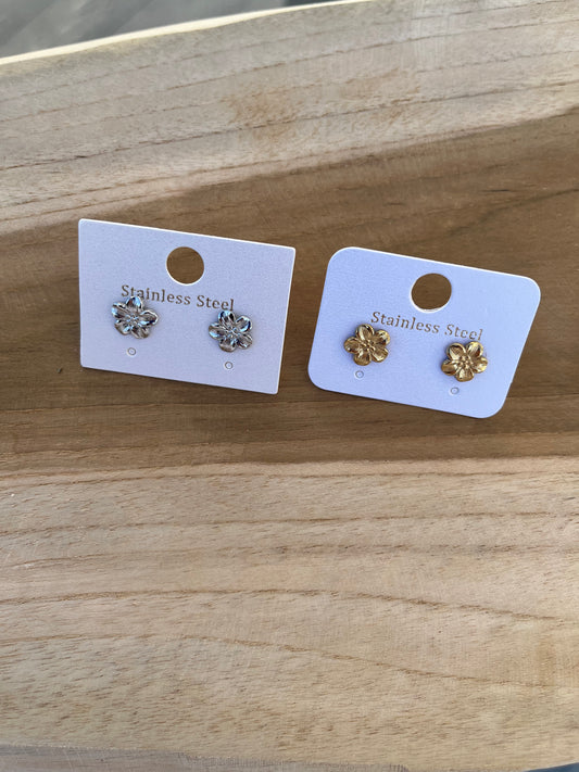 Boucles d’oreilles mini fleur acier inoxydable doré ou argenté