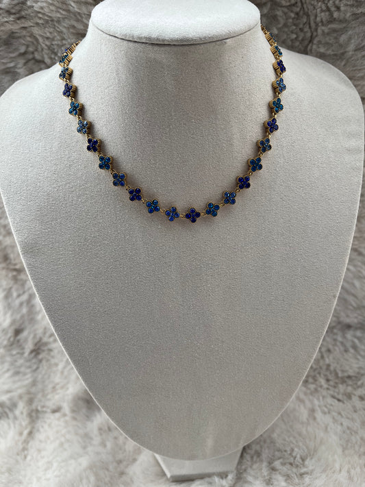 Collier irrésistible bleu ou rose