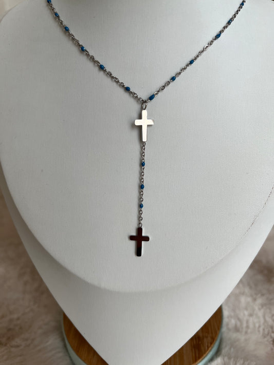 Collier croix perles acier inoxydable blanc/ bleu électrique/ turquoise